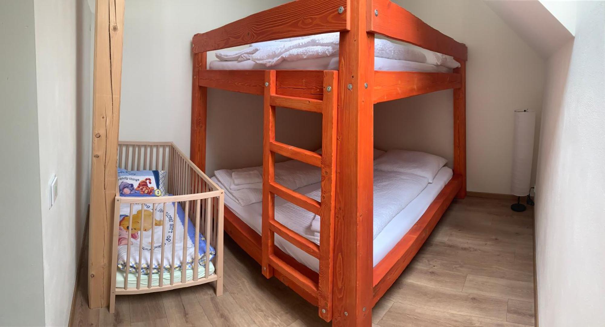 Kozakov Apartmany - Druhe Patro Tatobity Oda fotoğraf